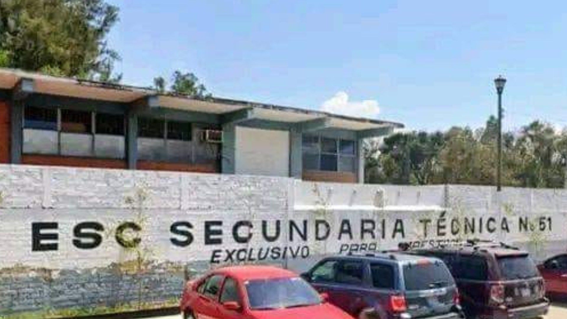 Niña Va a Comprar Agua y es Abusada por Su Compañero de Clases