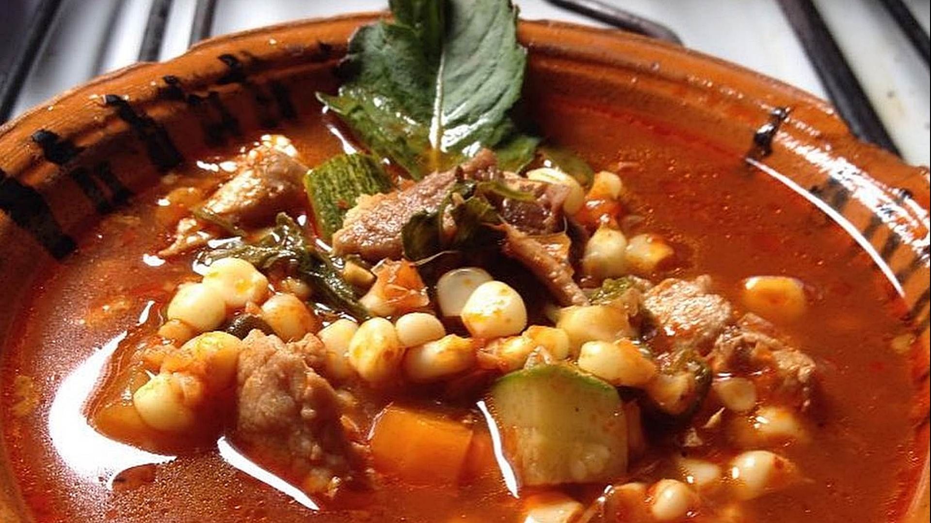 Elopozole tradicional del estado de Guerrero