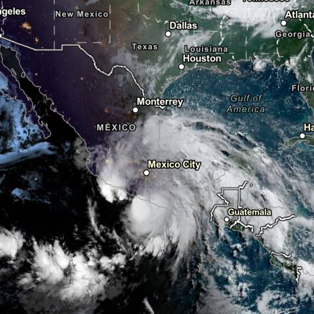 Trayectoria del huracán Erick en el Pacífico