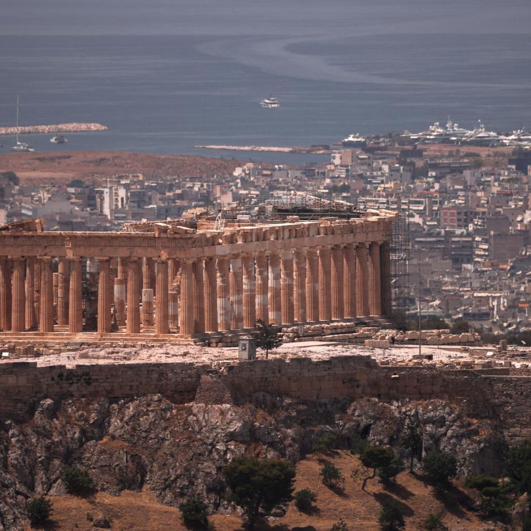 Cierran la Acrópolis de Atenas Por Ola de Calor que Azota Grecia