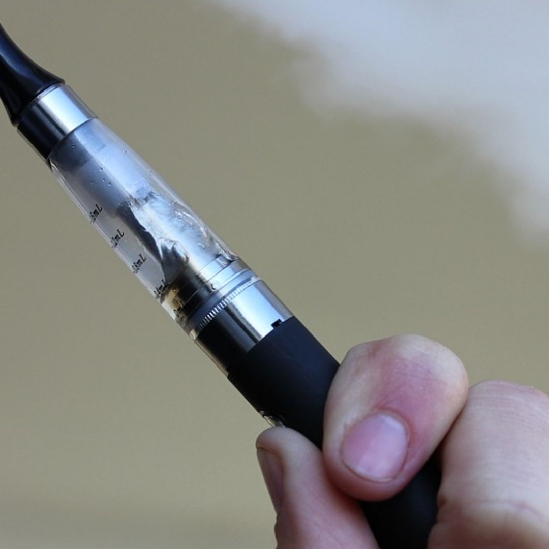 Al menos cinco alumnos de la Secundaria Técnica número 5 resultaron intoxicados luego de usar un vapeador