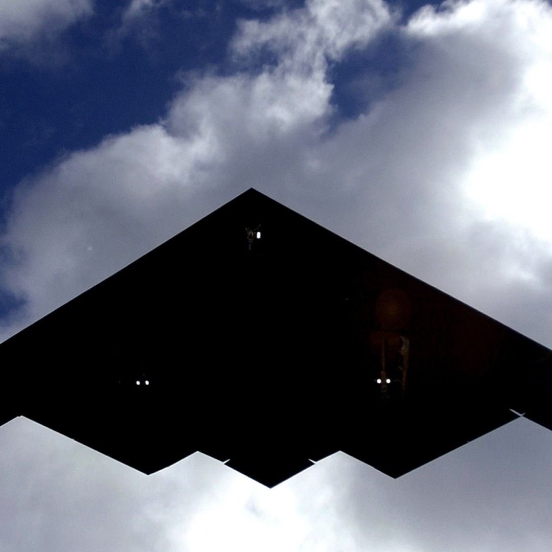 El B-2 entró en operación inicial en abril de 1997.