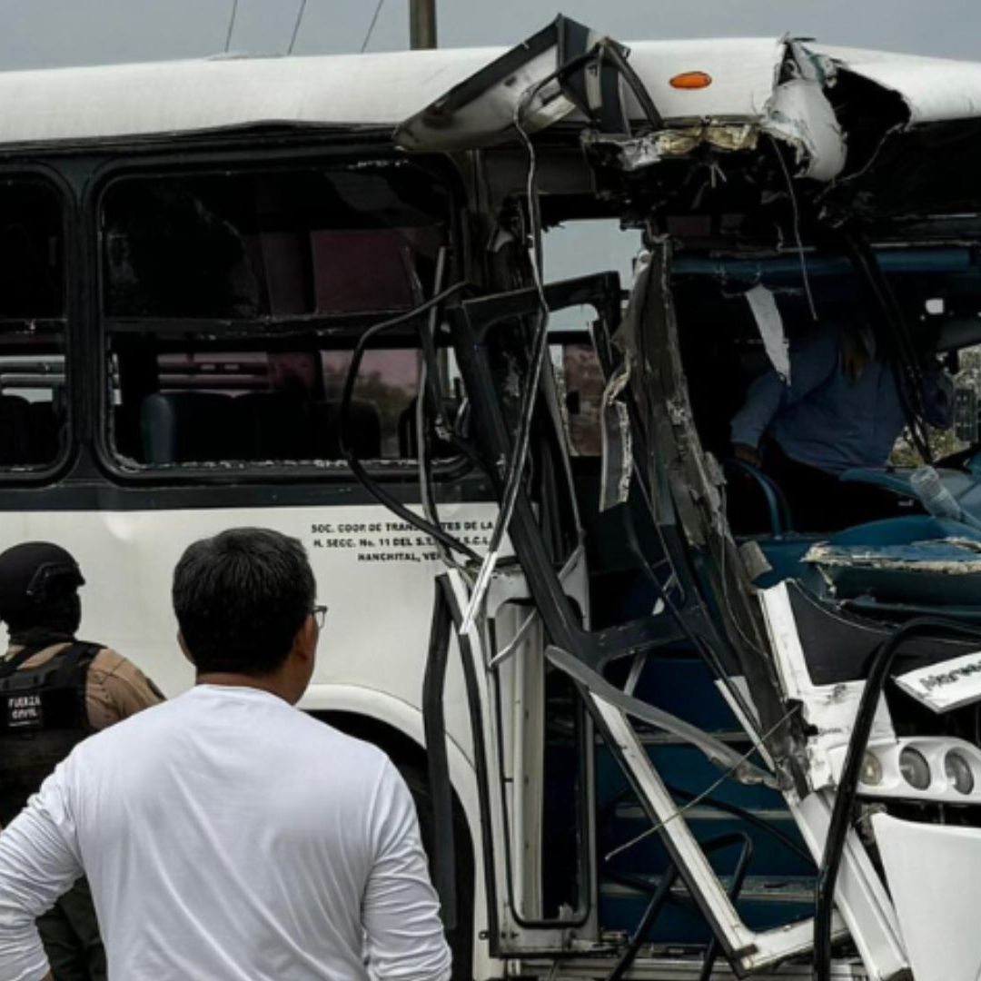 Autobús de trabajadores de Pemex