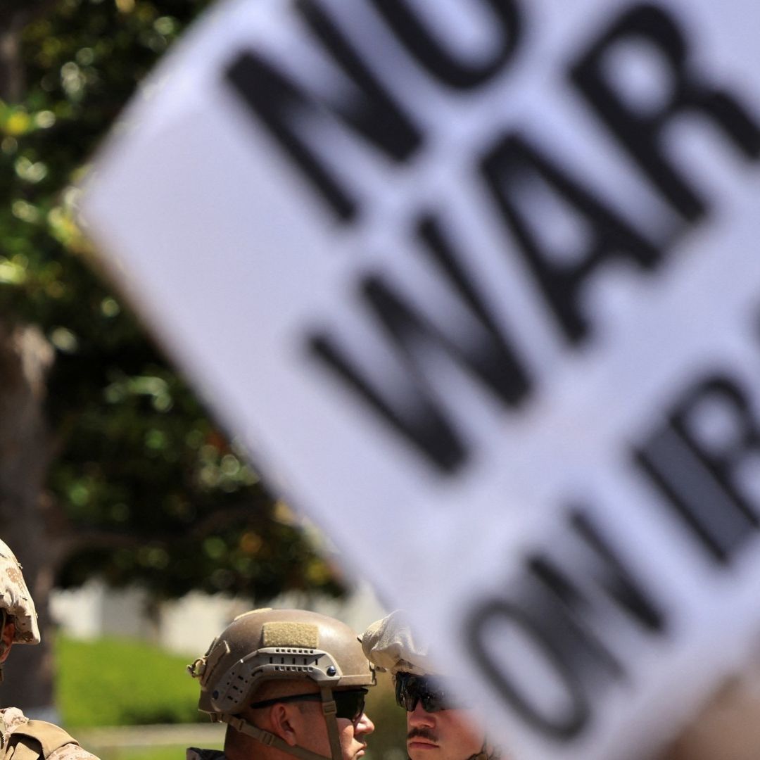 Manifestación en Los Ángeles contra intervención de Estados Unidos con conflicto Israel-Irán