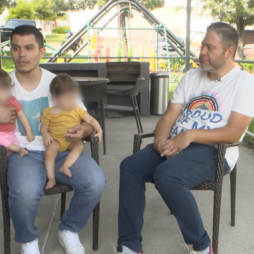 Pareja homoparental logra registro de sus hijos en Jalisco