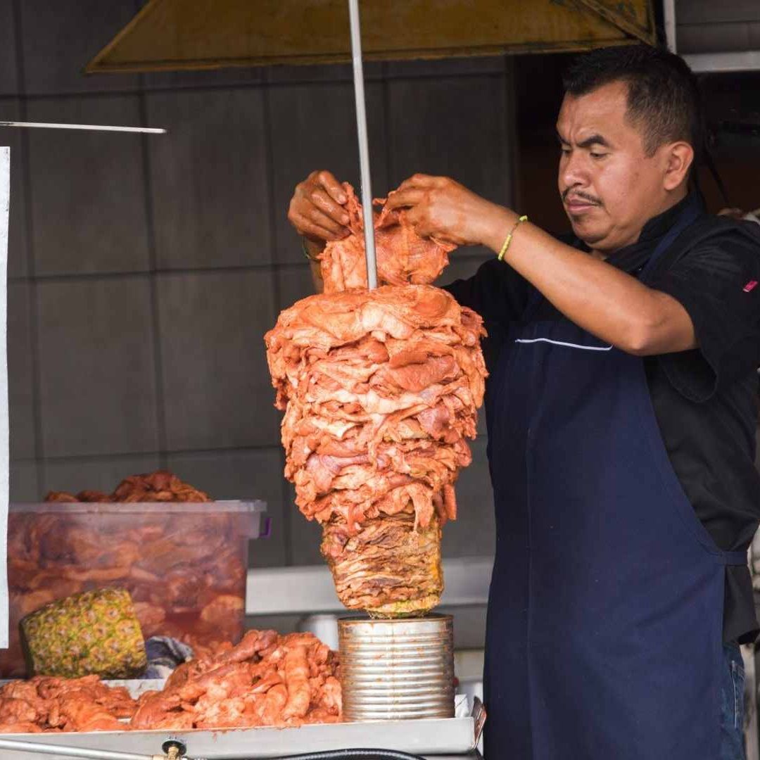 Feria del Taco se queda sin cilantro ante los altos costos