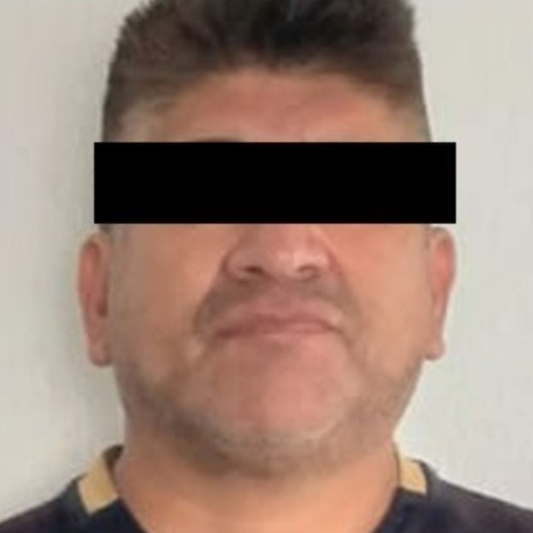 Detienen a Maestro que Obligaba a Alumnas de Primaria a Bailarle para Grabarlas en Edomex