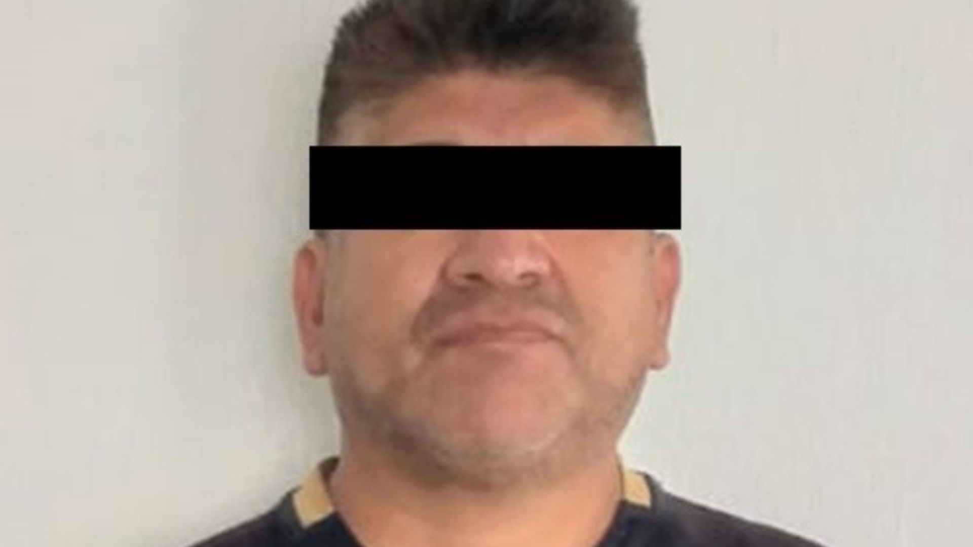Detienen a Maestro que Obligaba a Alumnas de Primaria a Bailarle para Grabarlas en Edomex