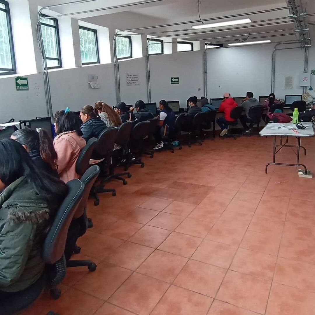 El gobierno de la CDMX dio a conocer las opciones gratuitas de bachillerato en línea y presencial