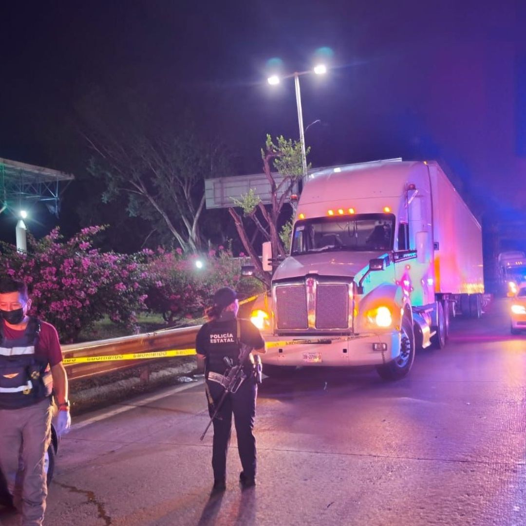 Balazos en Autopista La Tinaja - Cosoleacaque: Asalto Deja un Muerto y 2 Heridos