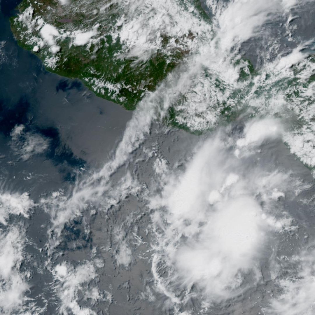 Alerta Conagua sobre 50% de Probabilidad que Flossie se Forme en 48 Horas