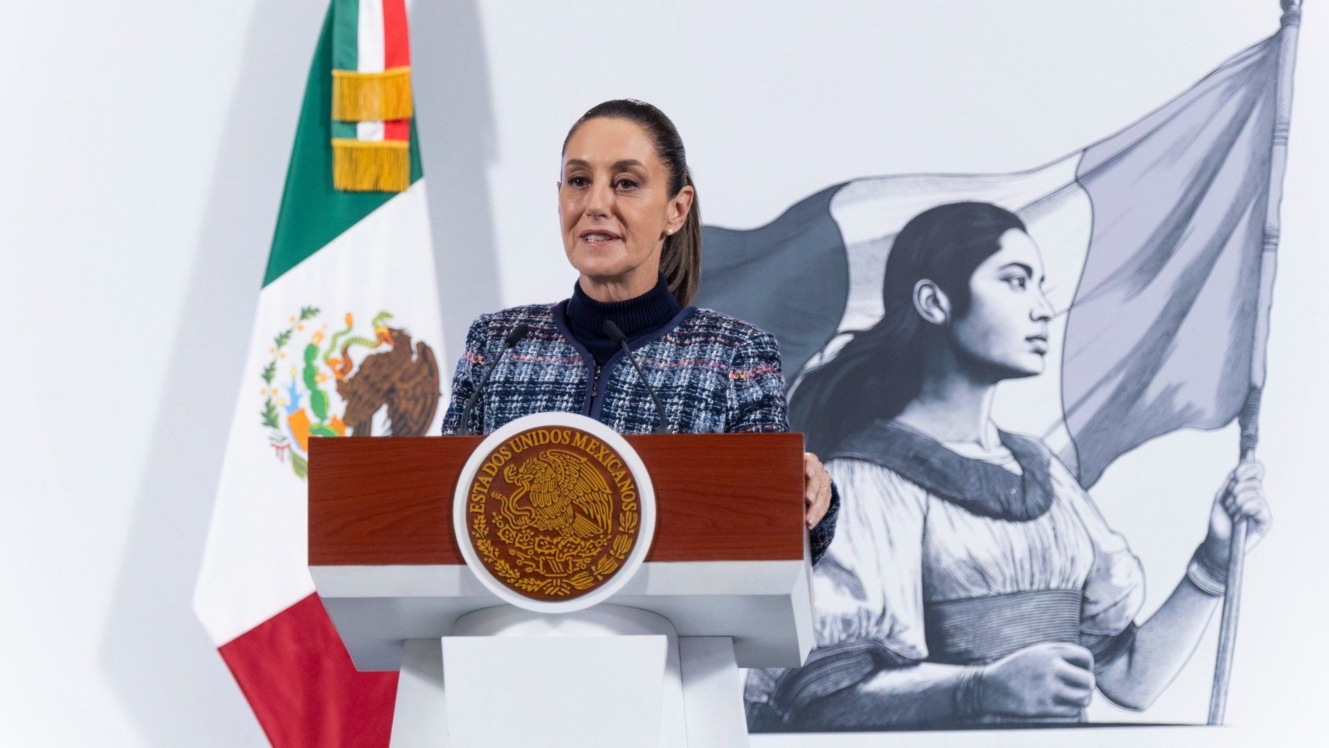 Claudia Sheinbaum habla durante conferencia de prensa