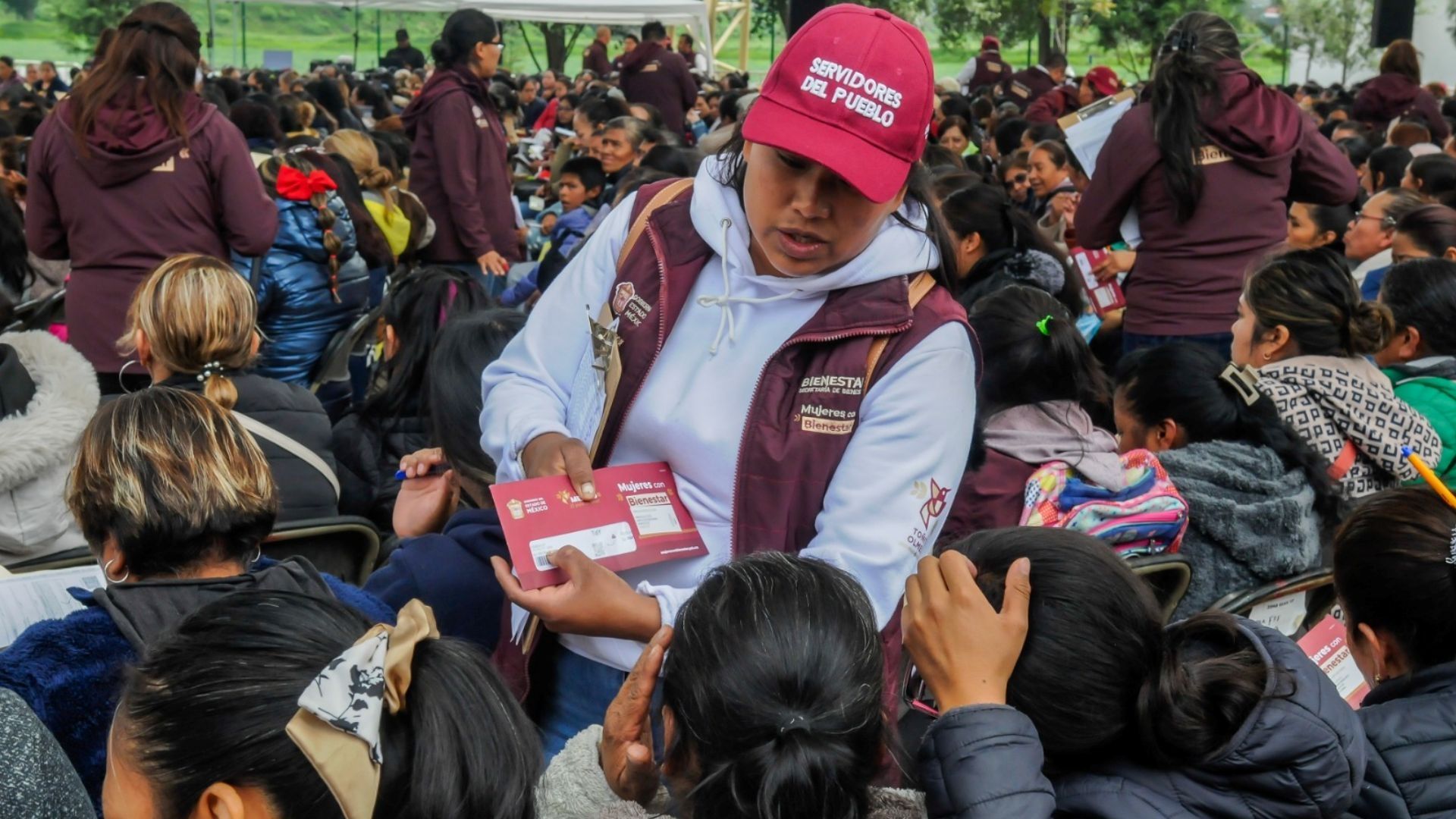 Apoyo Bienestar para mujeres de 18 a 62 años dará pago de 7,500 pesos quiénes cobran y cuándo cae