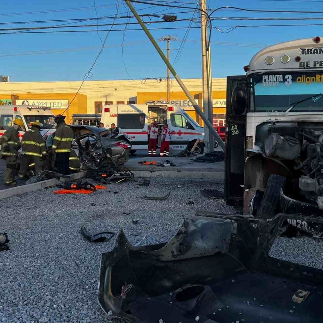 Mueren Dos Personas y Un Menor Resulta Lesionado en Accidente | Foto: N+
