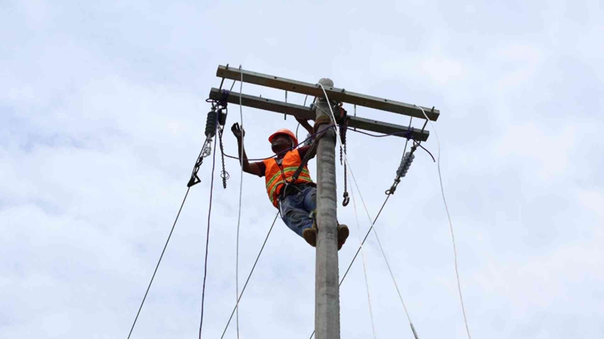 trabajos de la CFE