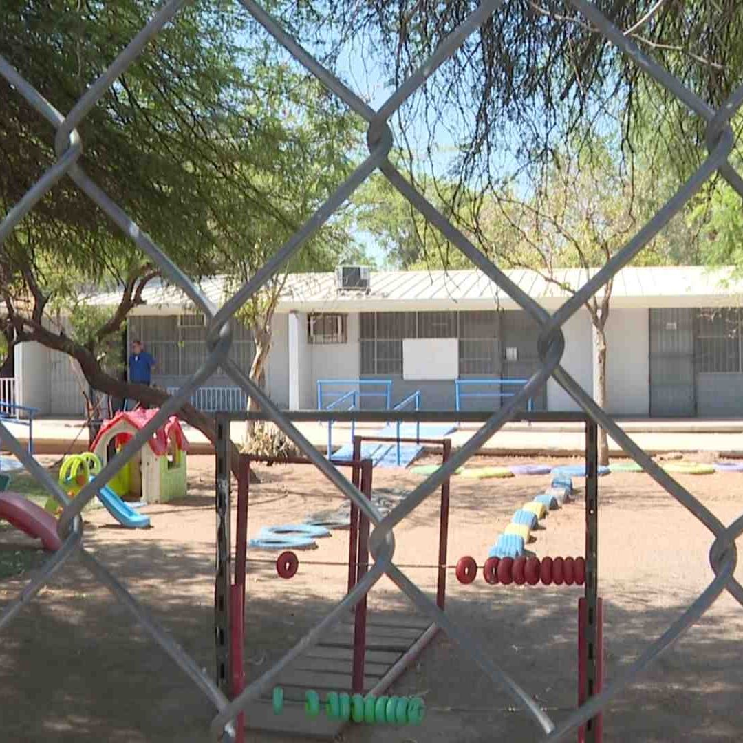 Evacúan a Menores y Personal Académico por Conato de Incendio Dentro de Jardín de Niños