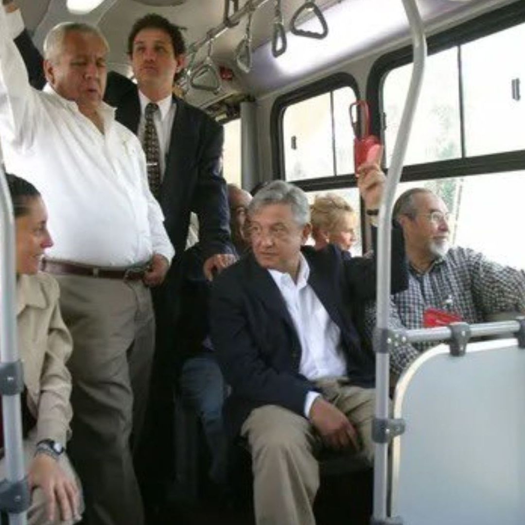 La Línea 1 del Metrobús fue inaugurada por el Gobierno de la Ciudad de México en 2005