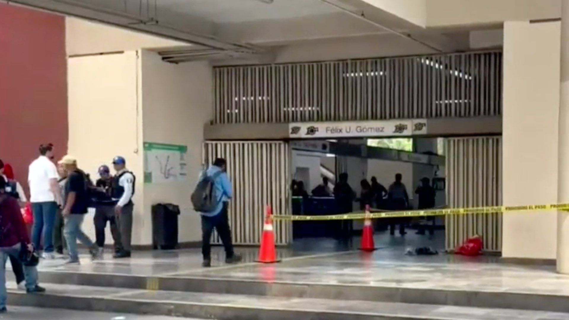 Discute Pareja, Interviene Hombre y Lo Hieren en Estación Félix U. Gómez, Monterrey