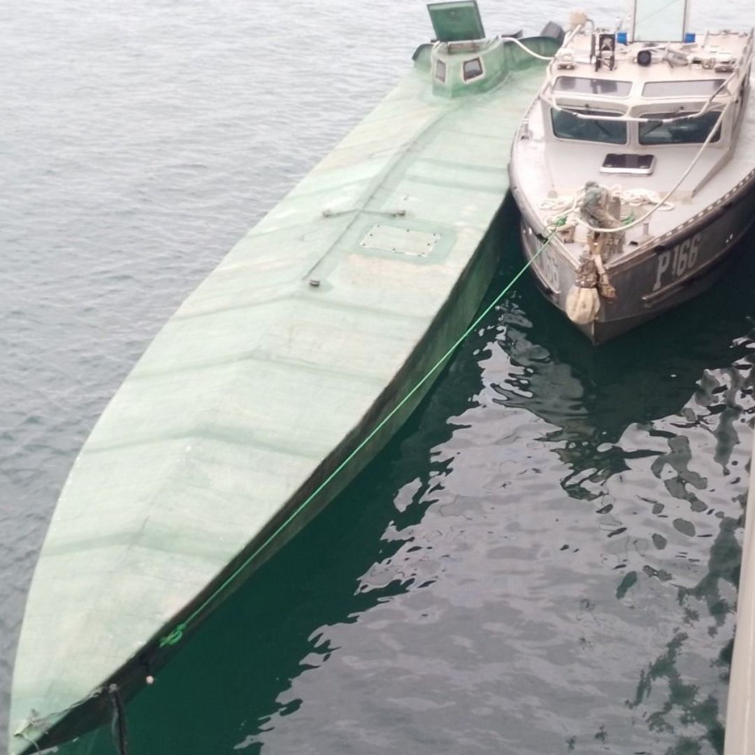 Semisumergible decomisado en costas de Guerrero