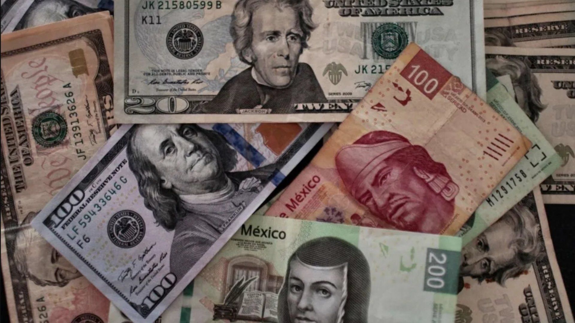 Peso Mexicano Alcanza su Mejor Nivel Frente al Dólar desde Agosto de 2024; Así Cotiza