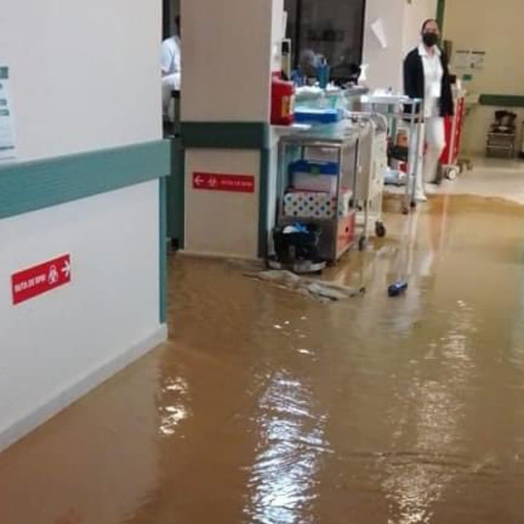 Protección Civil lleva a cabo un operativo para la extracción del agua y evitar más afectaciones