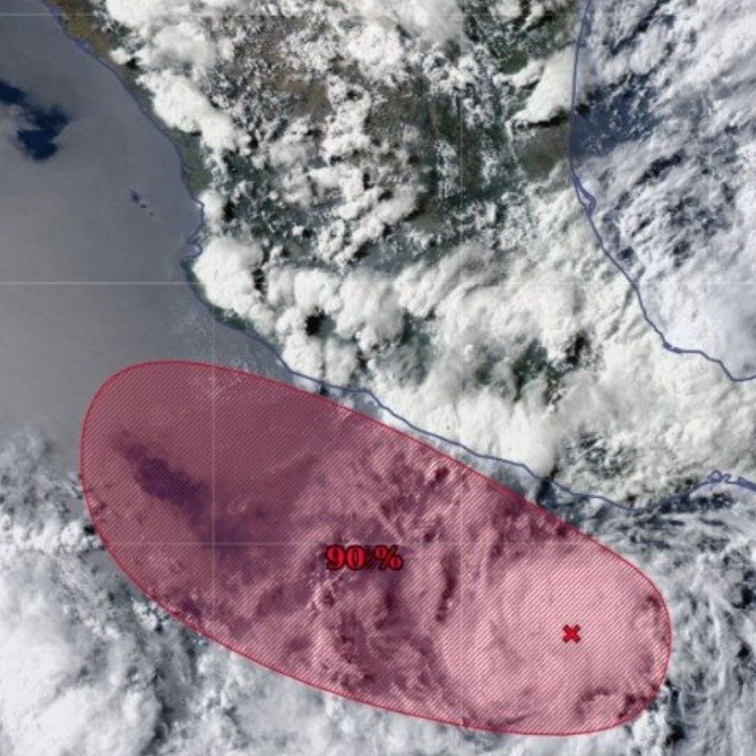 La imagen muestra nubosidad densa.