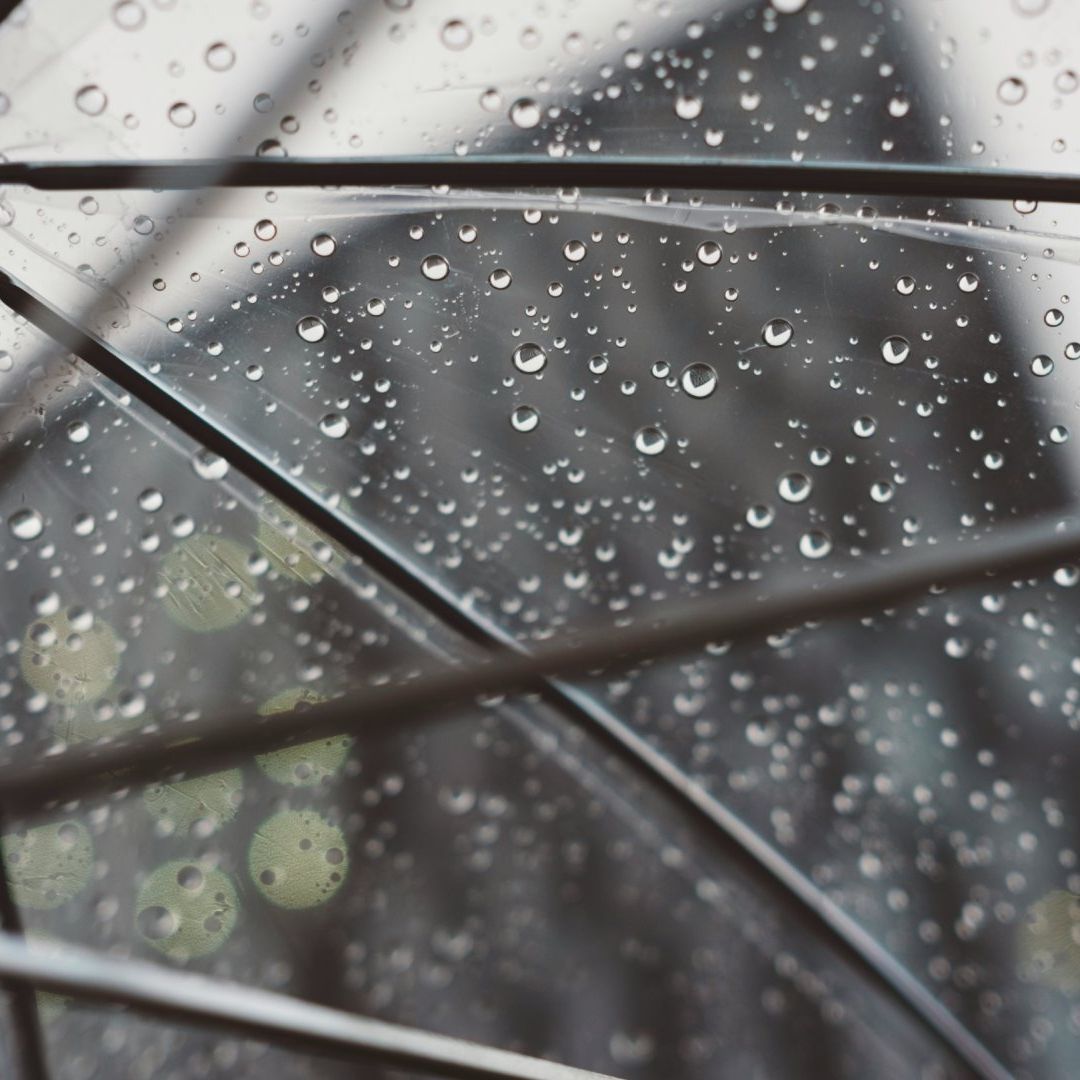 Paraguas con lluvias