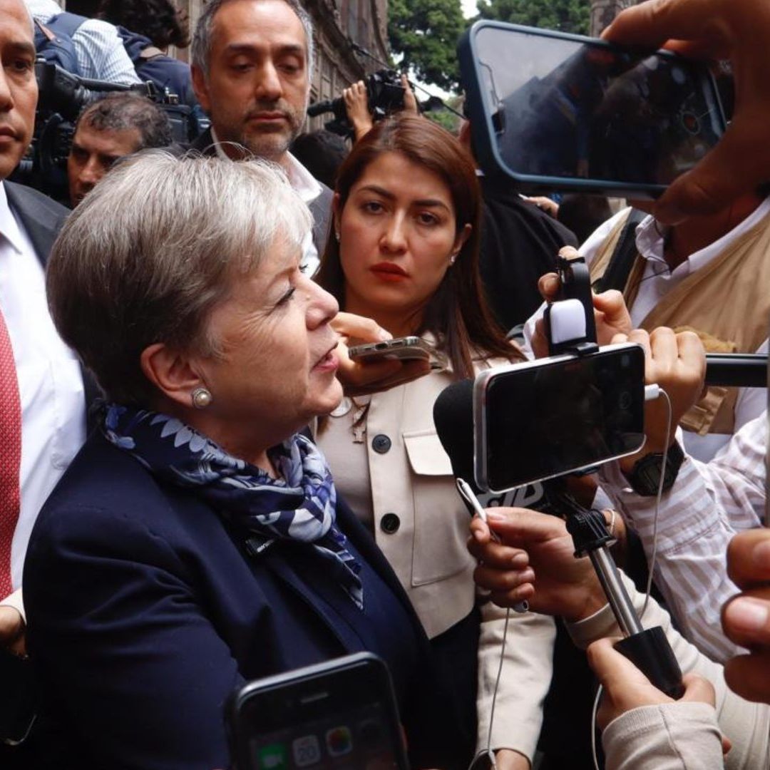Alicia Bárcena habla con la prensa tras ser nombrada próxima titular de Semarnat