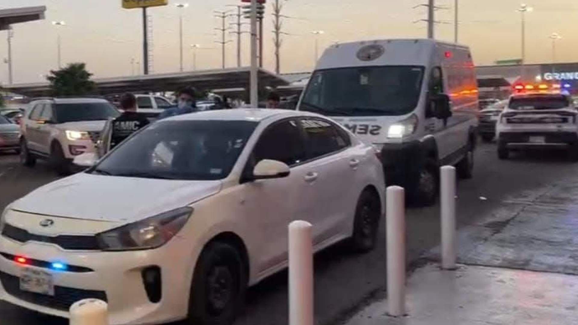 Localizan Cabeza Humana Dentro de Una Hielera en Baños de Centro Comercial de Hermosillo