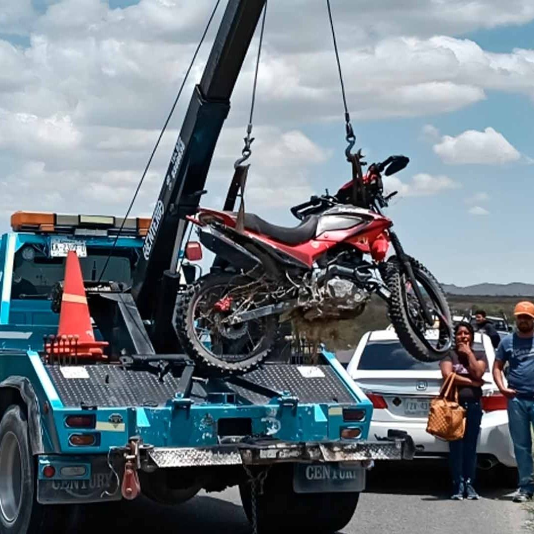 Muere Estudiante de Derecho en Accidente de Motocicleta; Volvía con su Traje de Graduación