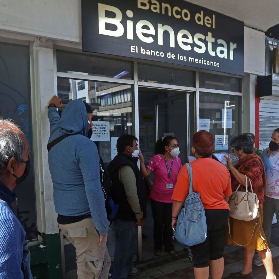 Estos apellidos cobran pago de Pensión Bienestar México de Julio 2025