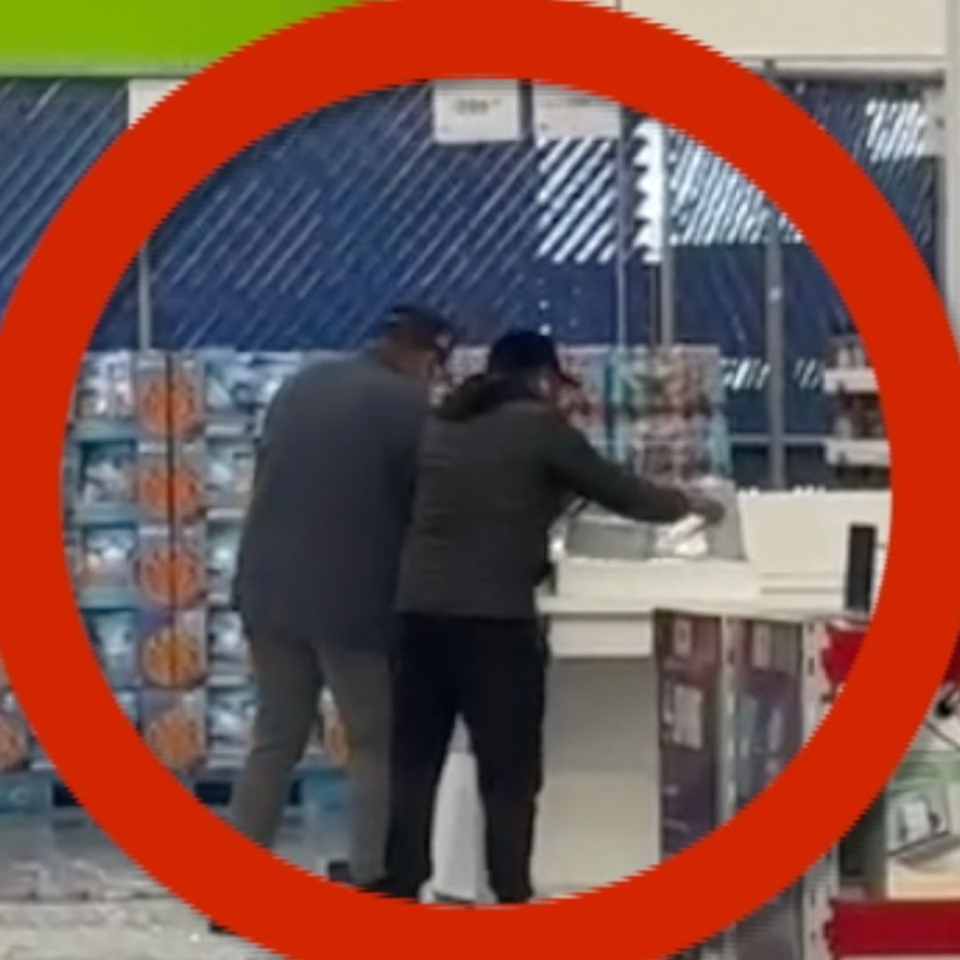 Graban a ladrones en tienda de San Pablo Apetatitlán