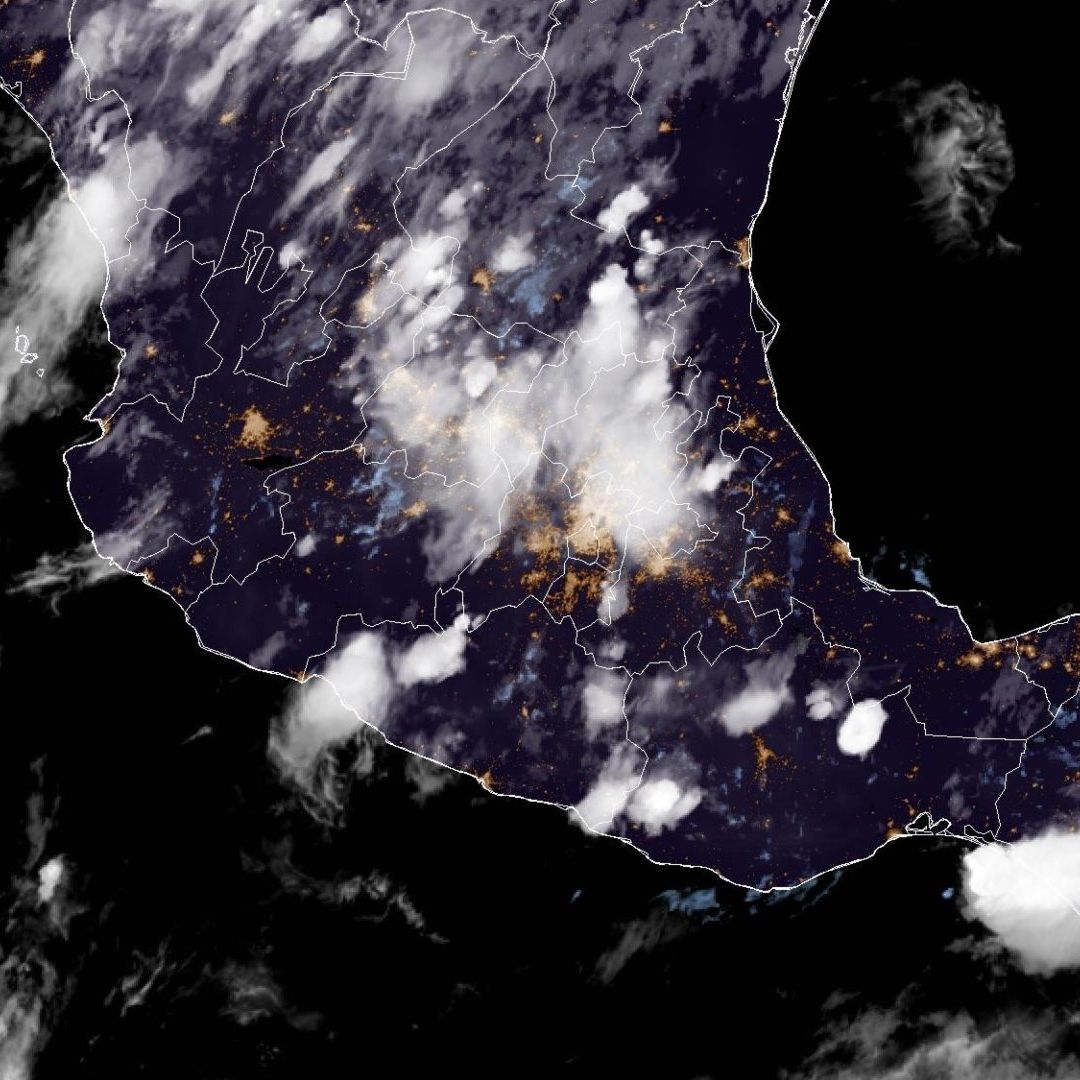 Flossie se Debilita a Huracán Categoría 1: Pierde Fuerza Mientras se Aleja de Costas de México