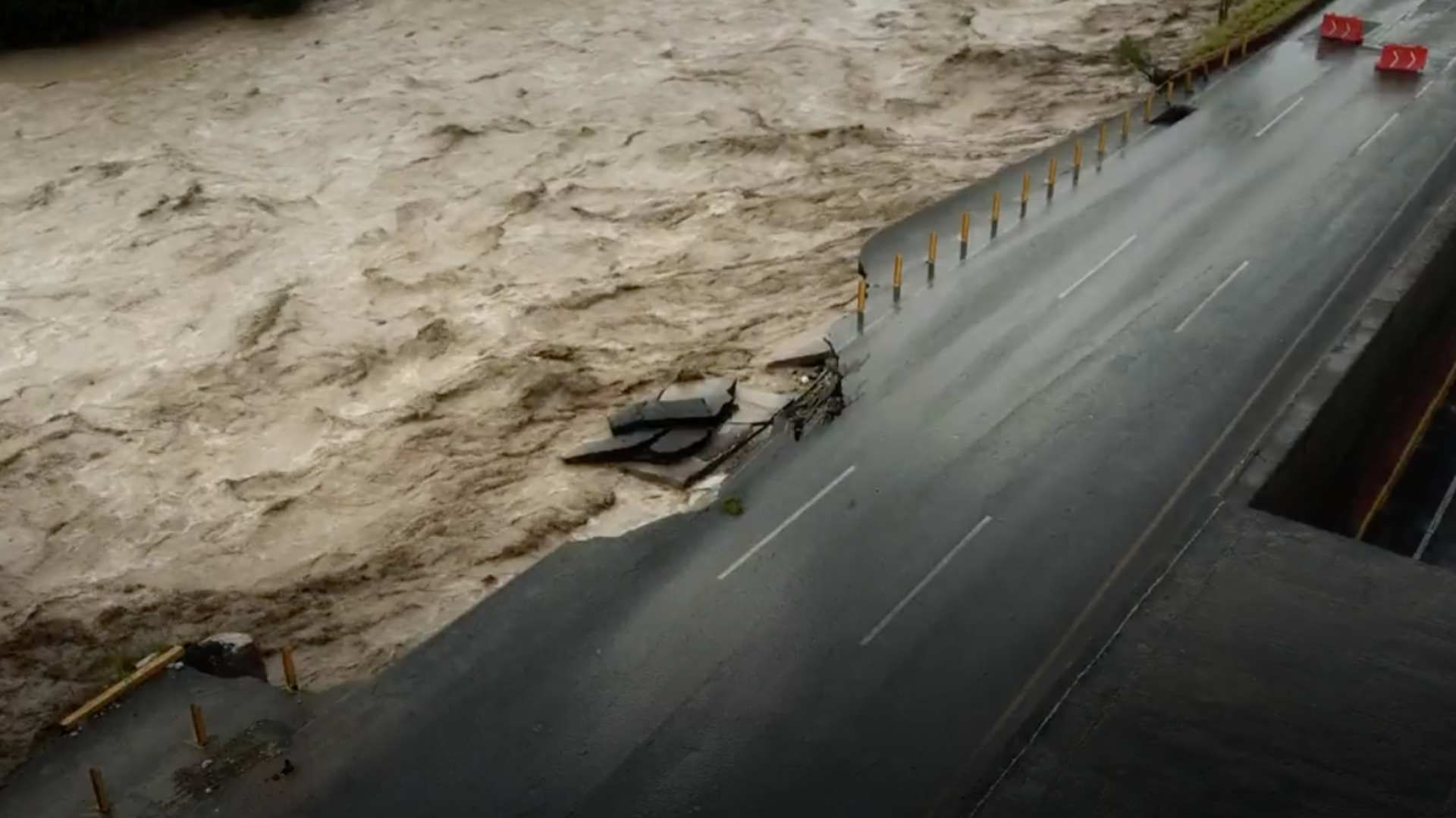 Estas son Las Consecuencias de Construir en el Río Santa Catarina