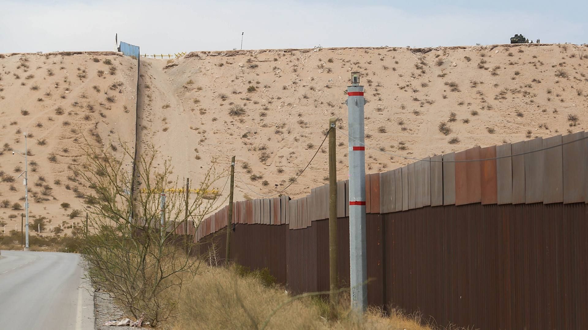 Frontera con Ciudad Juárez, donde militares de EUA han reforzado la vigilancia con tanquetas