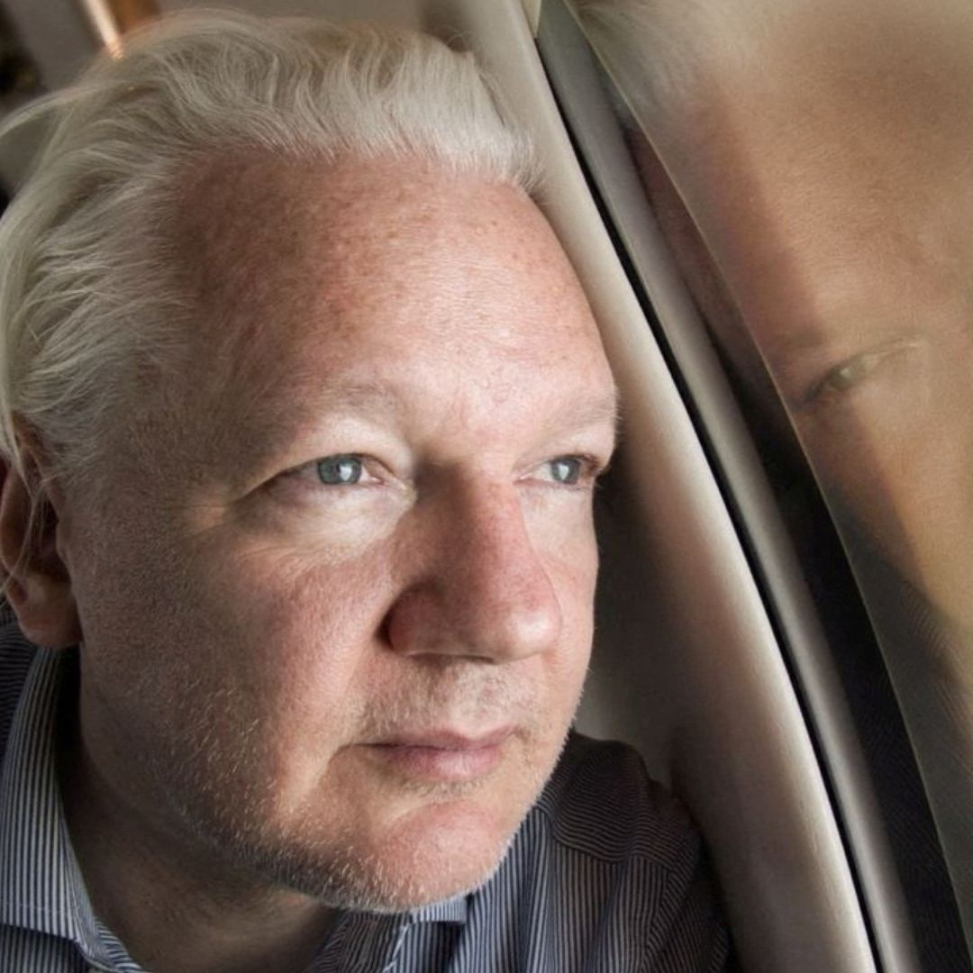 AMLO Celebra que Assange Dejó la Cárcel: 'Era como Tener en Prisión la Libertad de Expresión'