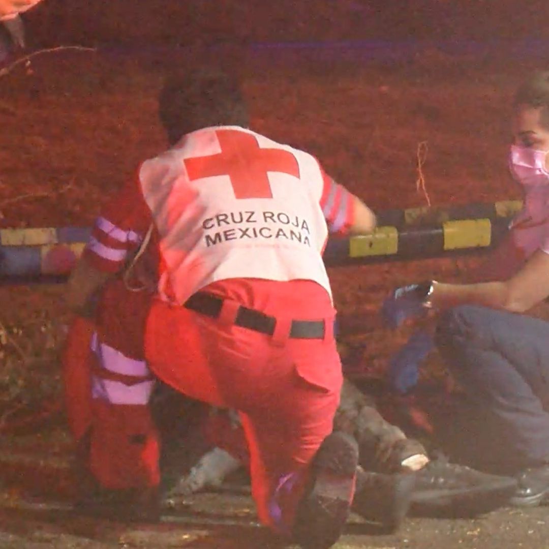 El joven intentó subir al tren y perdió un brazo en el intento.