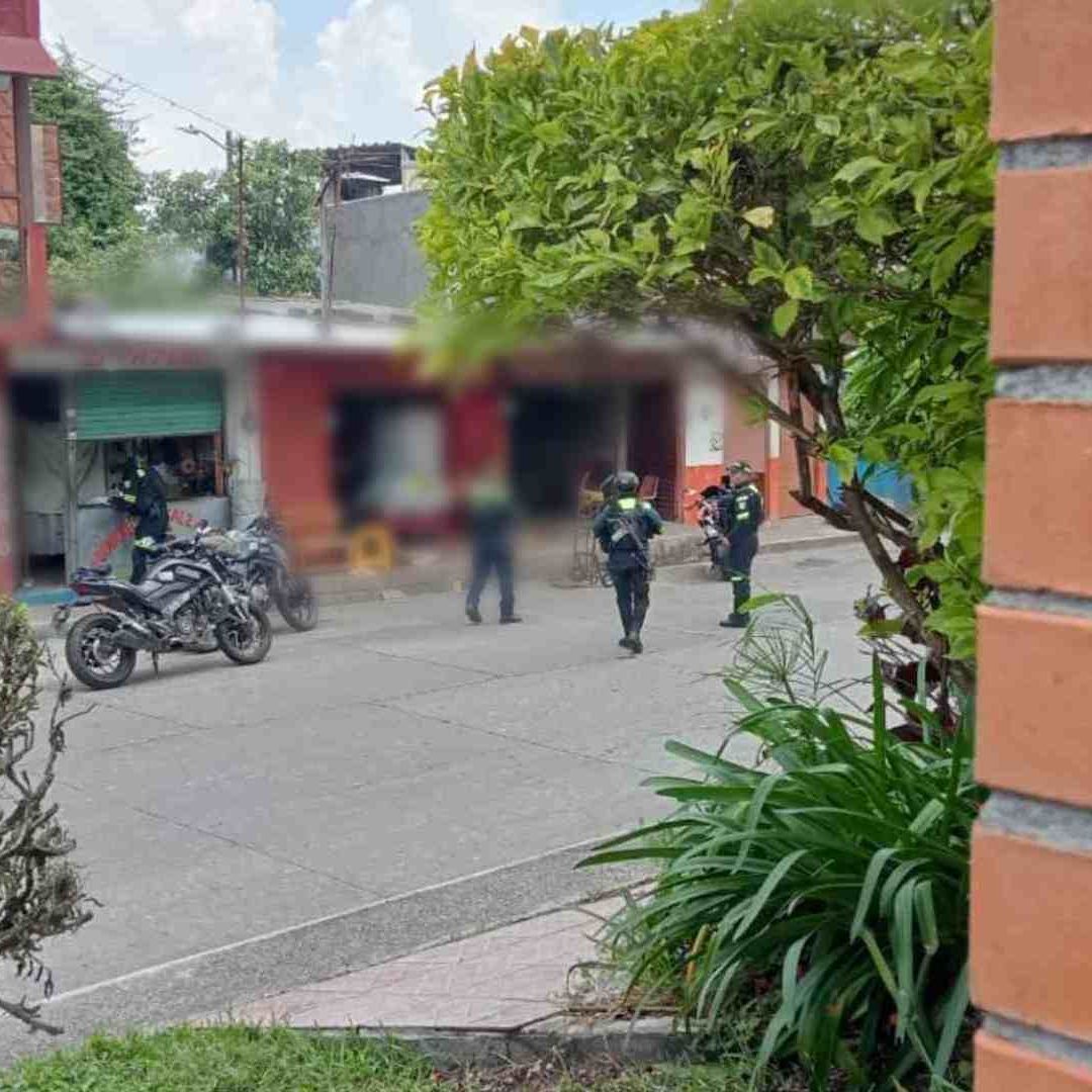 Saúl "N" y su esposa se encontraban en el negocio de su suegra cuando fueron atacados por sujetos desconocidos.