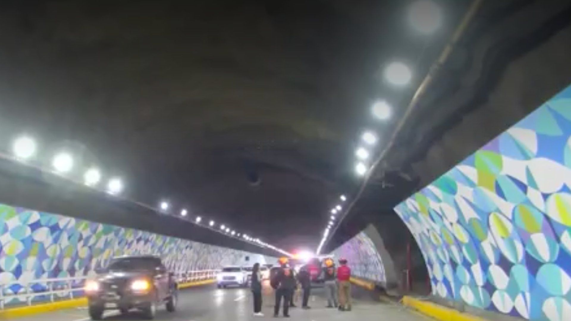El colapso ocurrió a la mitad del túnel, en la dirección sur a norte