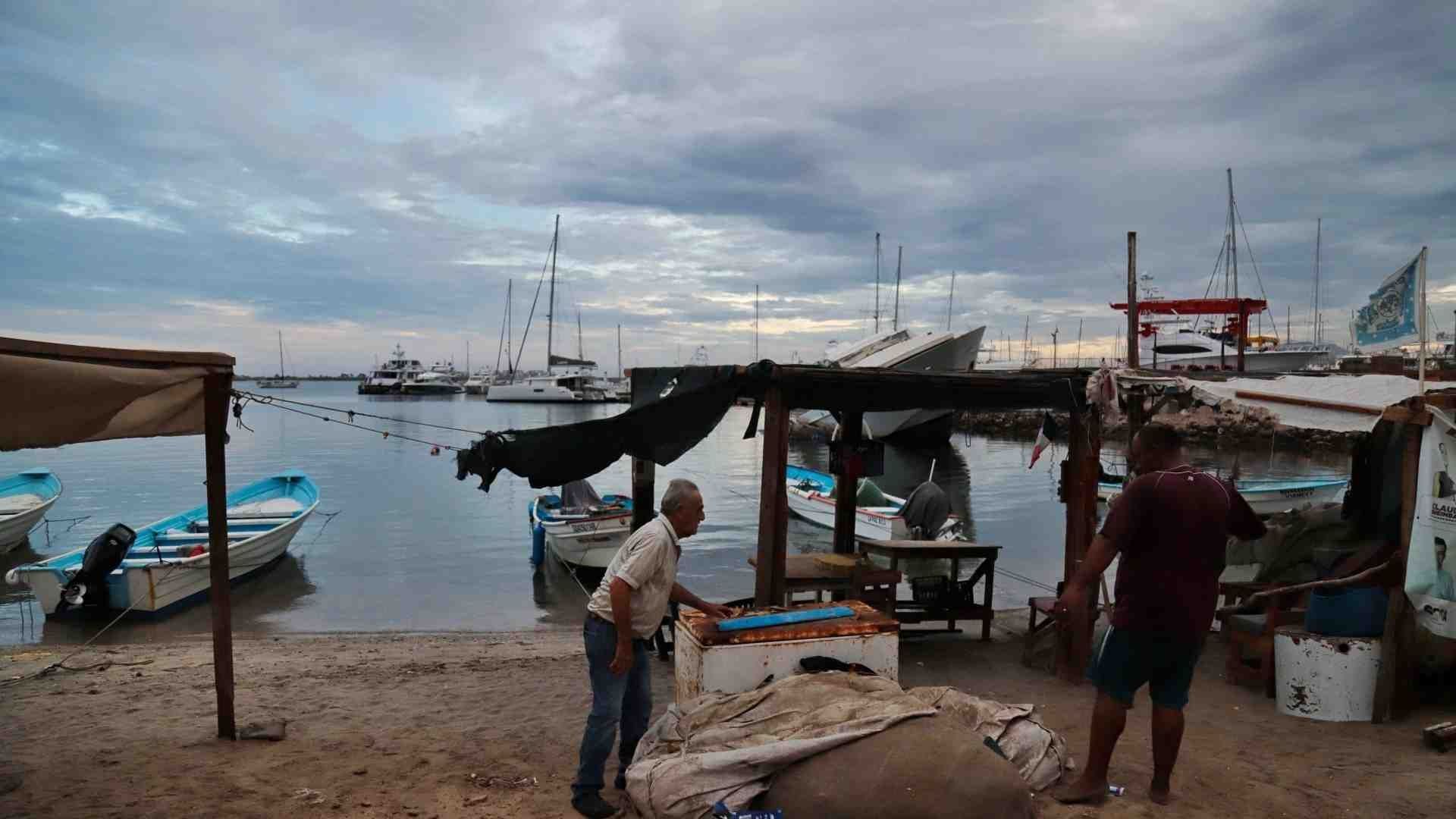 Flossie se Degrada a Tormenta Tropical