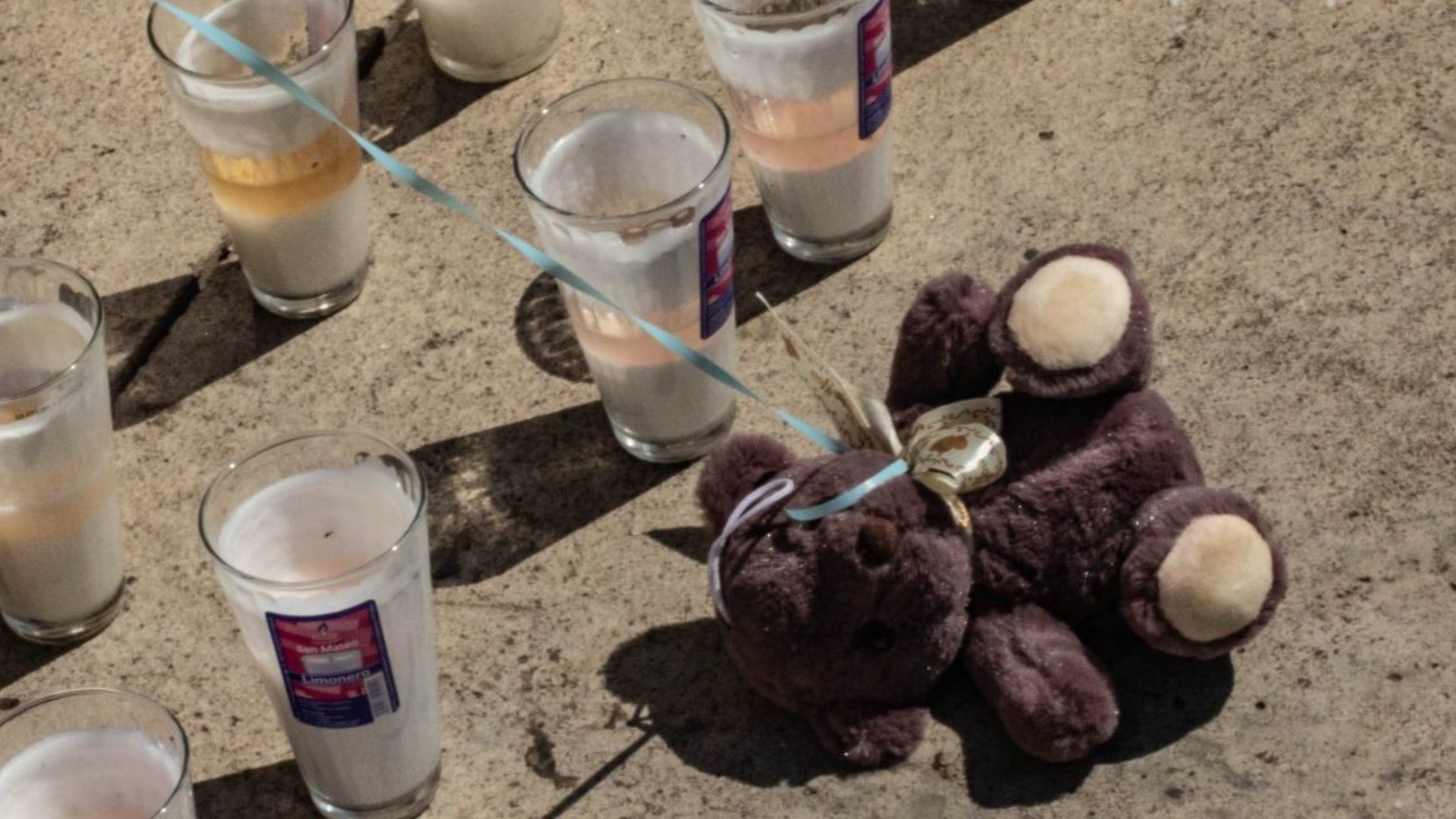 Abuelitos Hallan a su Pequeña Nieta Muerta Debajo de un Sillón en Chimalhuacán; Lleva Días Ahí