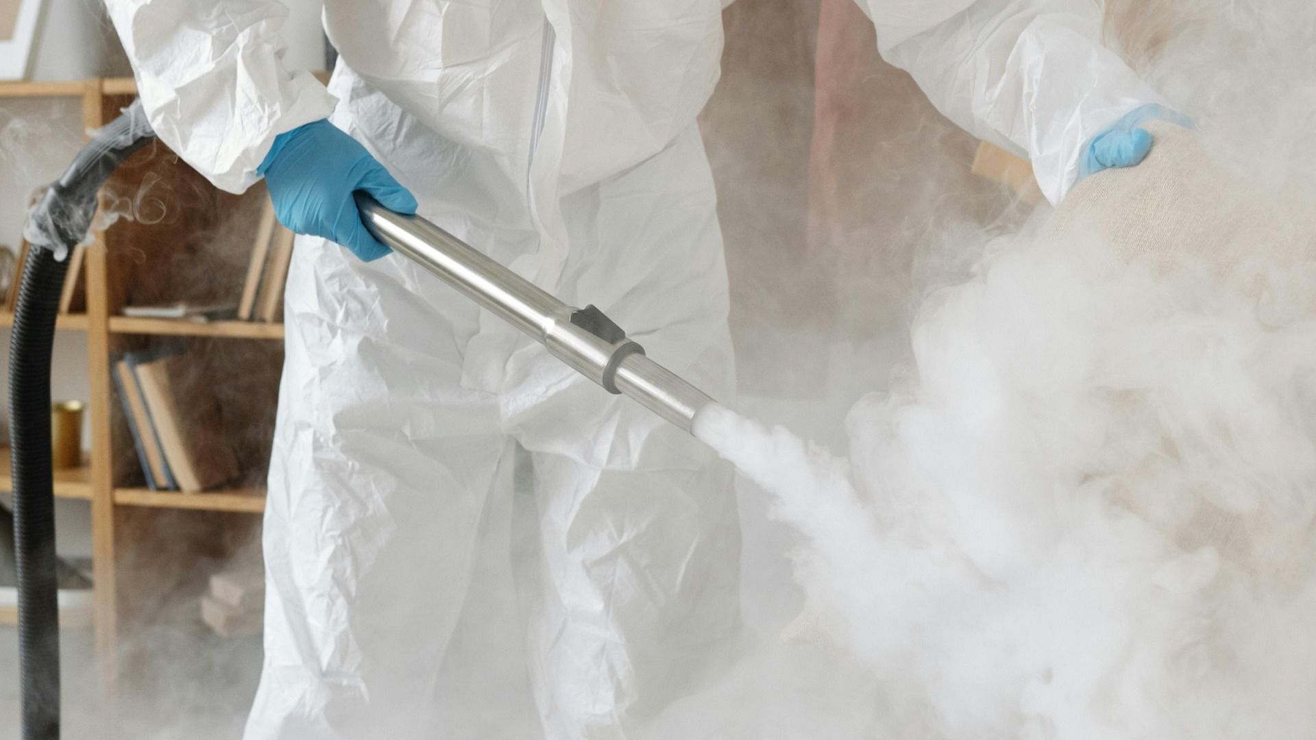 Hombres Entran a Empresa a Fumigar y Roban Equipo Millonario en CDMX; Así los Descubrieron