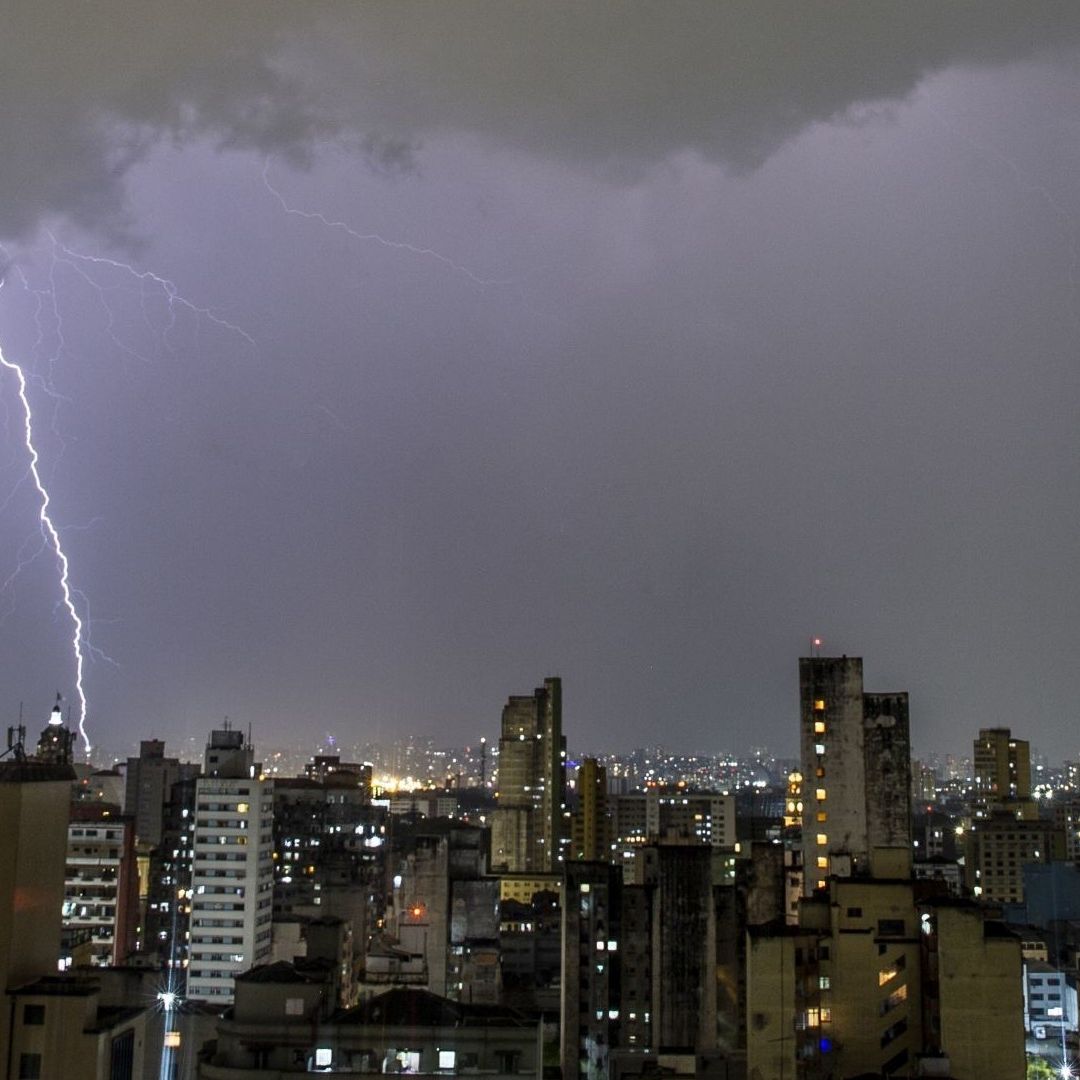 Esto es lo que no debes hacer cuando una tormenta eléctrica.