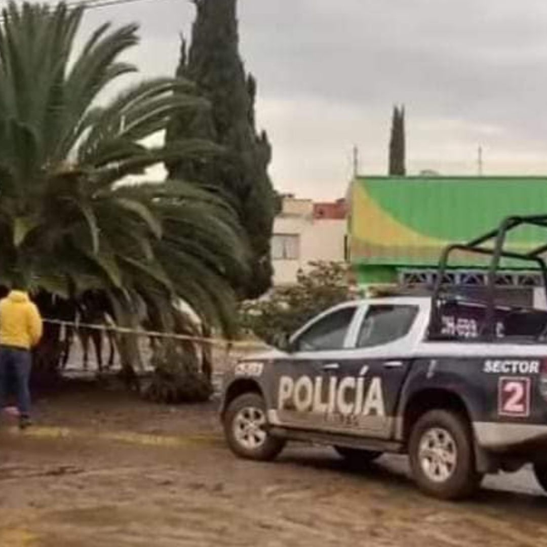 Empleado de Supermercado Muere Electrocutado en Inundación de Chalco