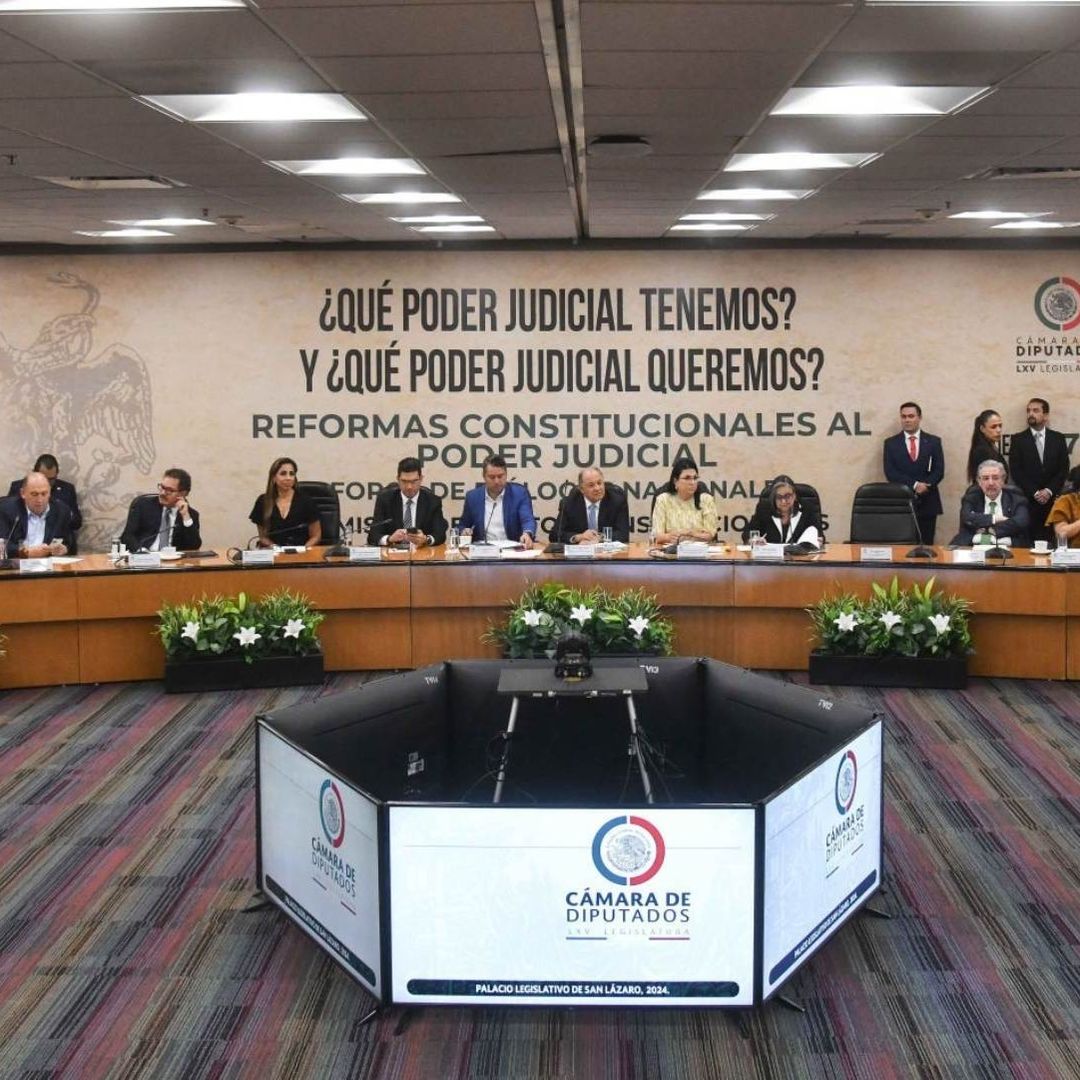 Ministros y Legisladores Fijan Posturas en Primer Foro de la Reforma Judicial