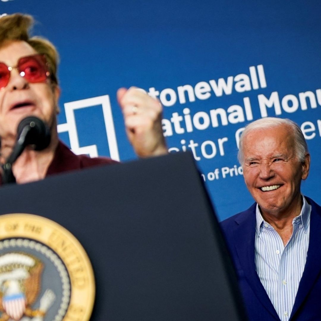 Biden Celebra con Elton John el Hito de la Lucha LGTBQ+