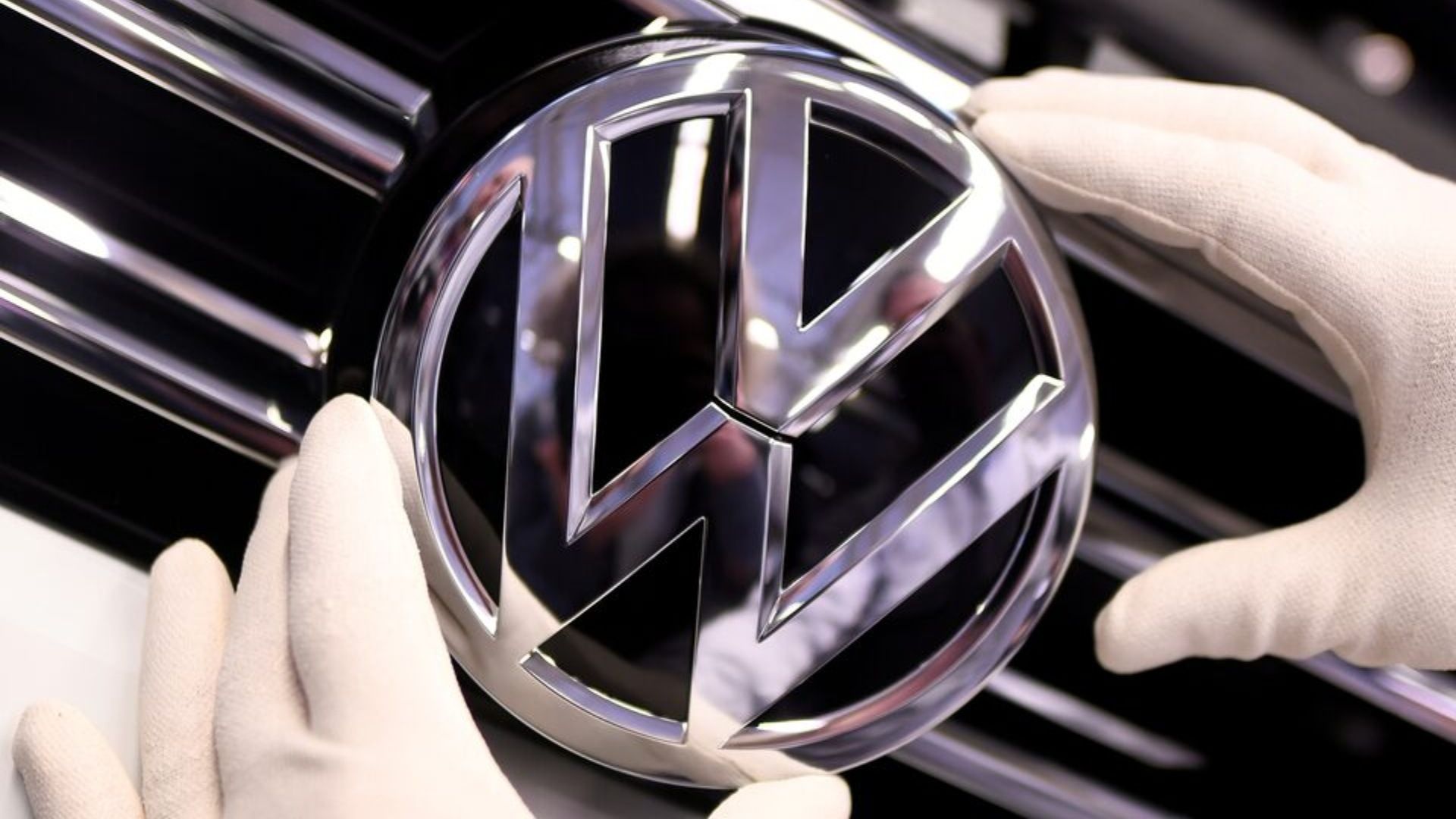 Profeco Emite Alerta por Falla en Bolsas de Aire de Miles de Autos Volkswagen en México