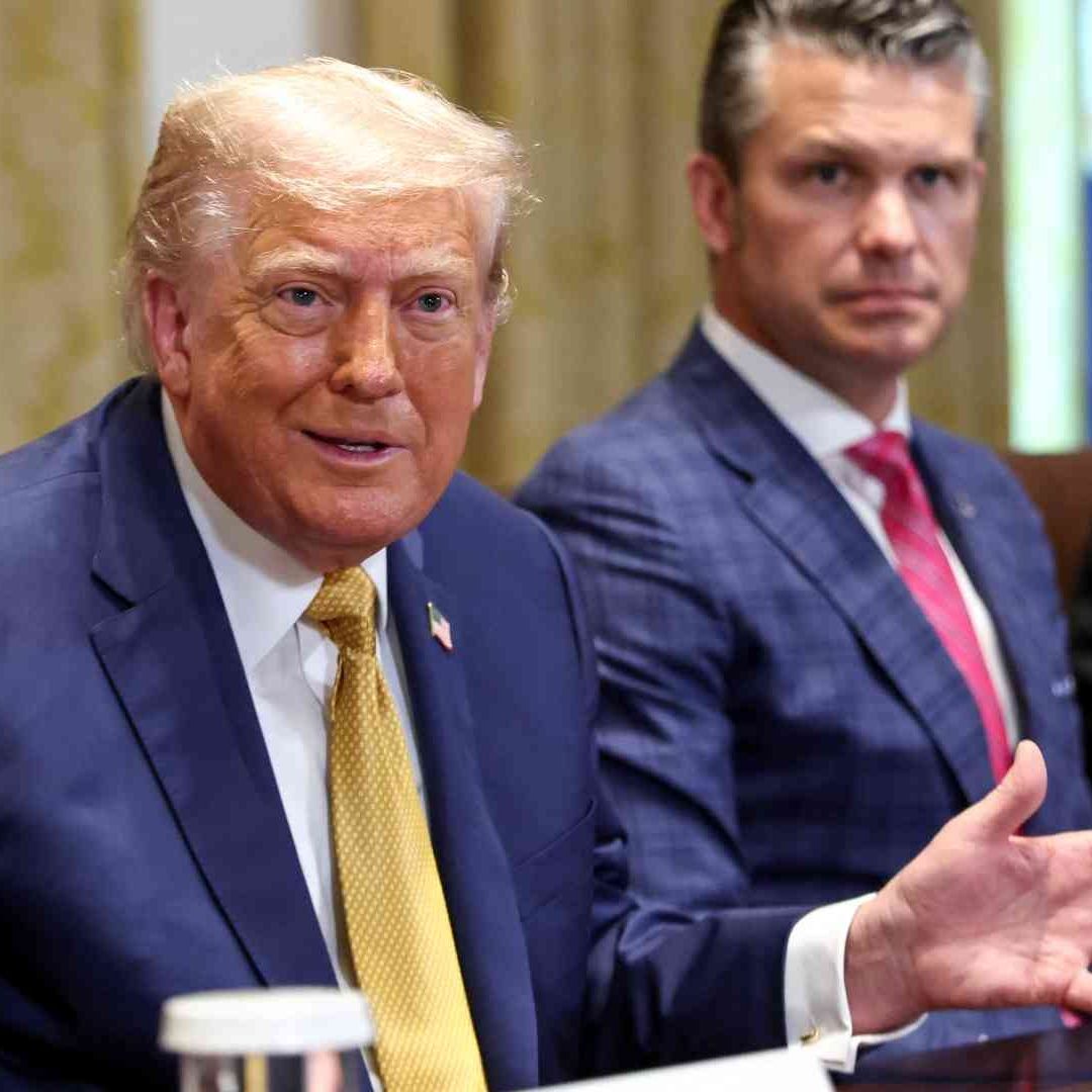 Donald Trump durante reunión de gabinete