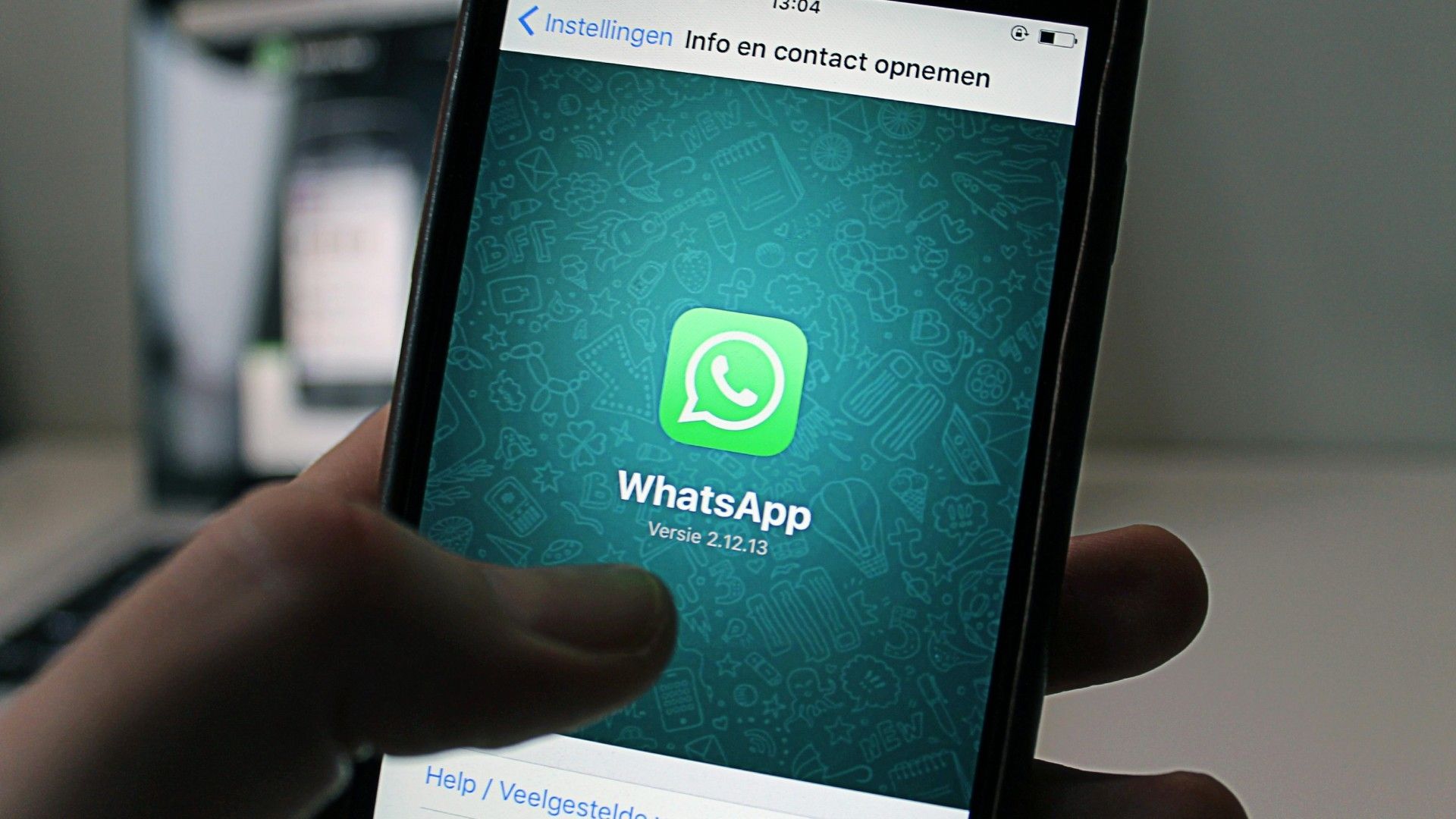 ¿Cómo Reportar Fallas de Luz a la CFE por WhatsApp? Estos Datos Te Piden