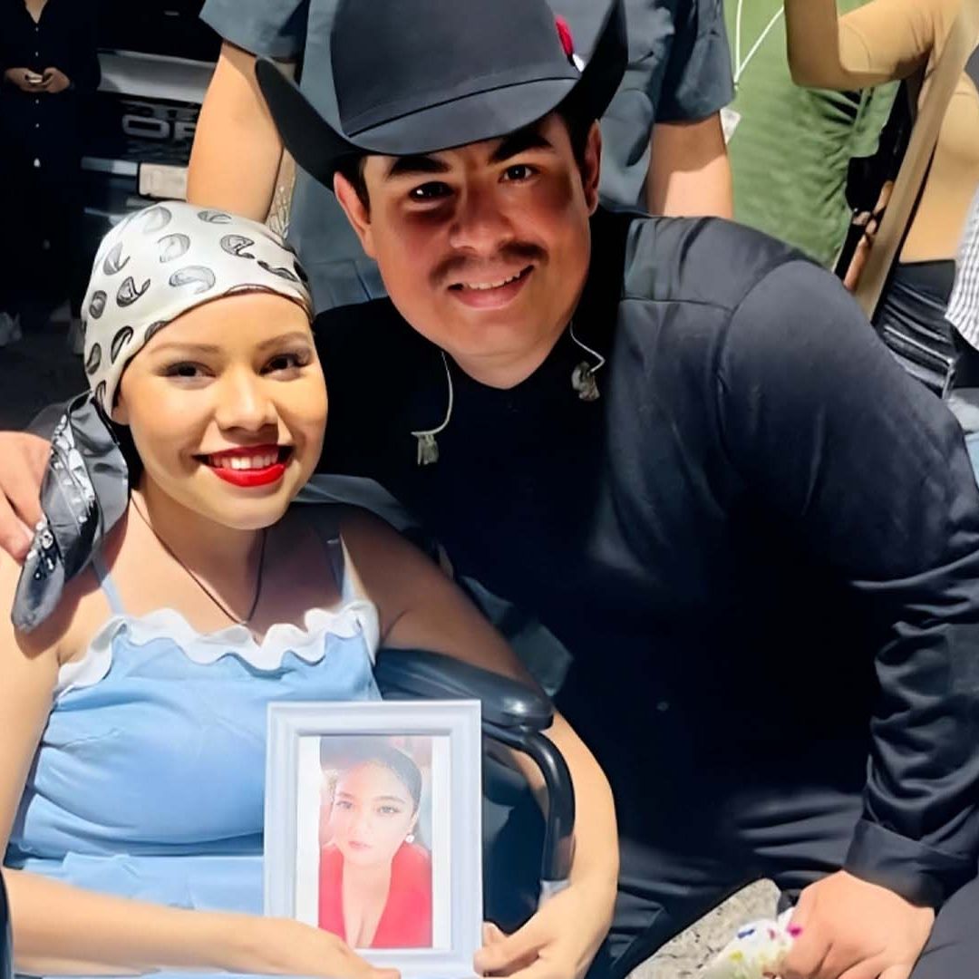Alfredo Olivas Cumple Sueño de Mujer con Cáncer en Gómez Palacio